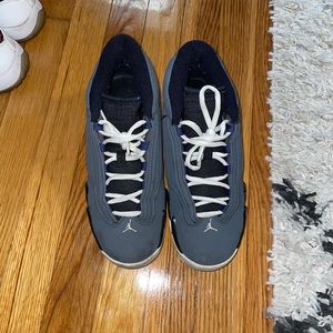 Jordan 14 retro grey grade school size 5.5